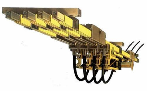 拖鏈電纜、拖令電纜和滑觸線都可為移動設備進行供電